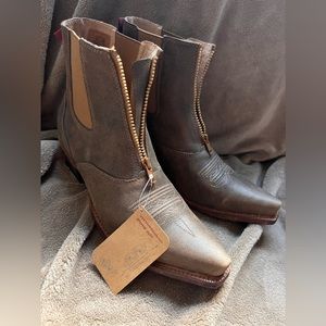 Twisted X women’s boots NEVER WORN